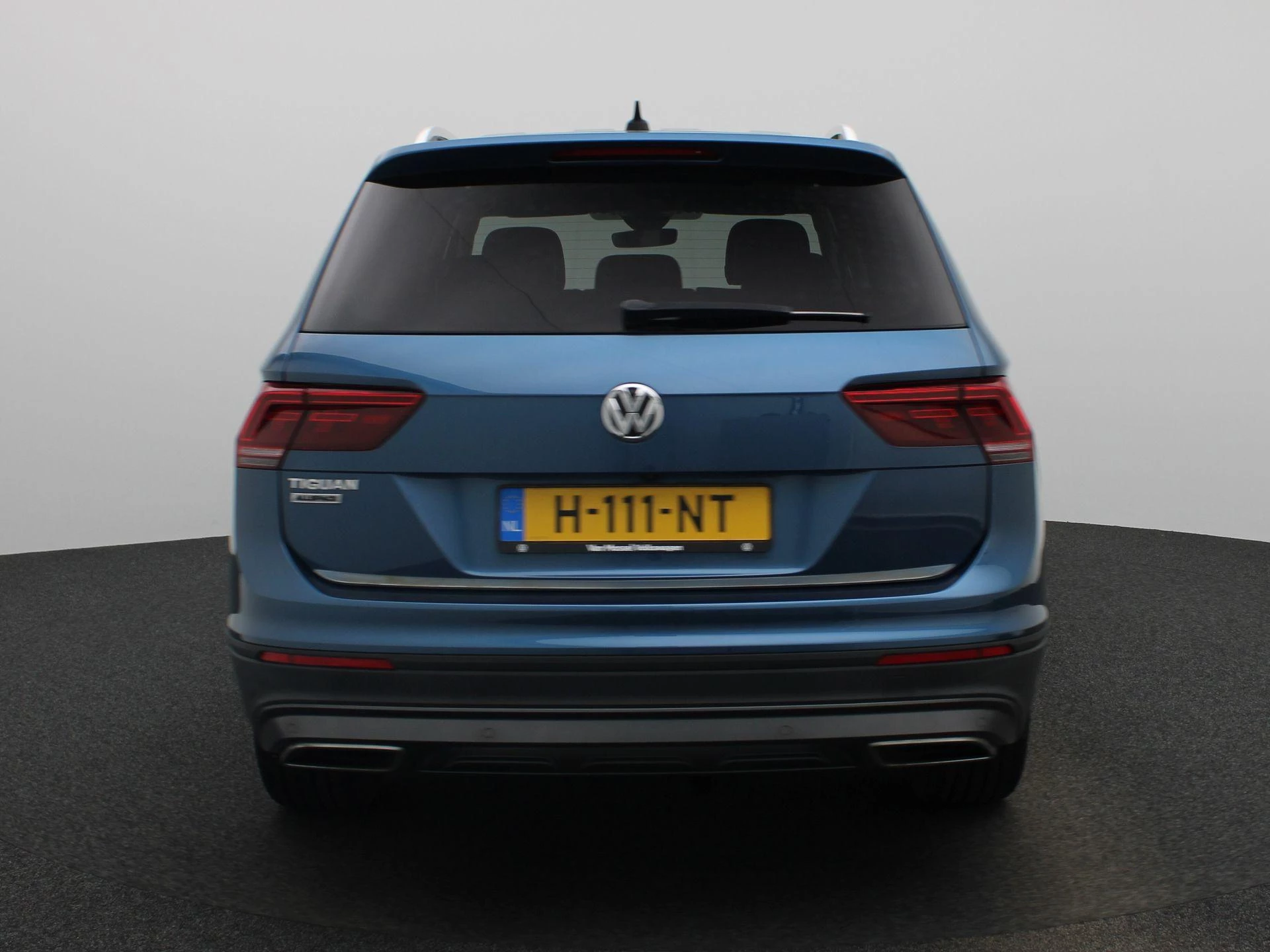 Volkswagen-Tiguan Allspace-image-4
