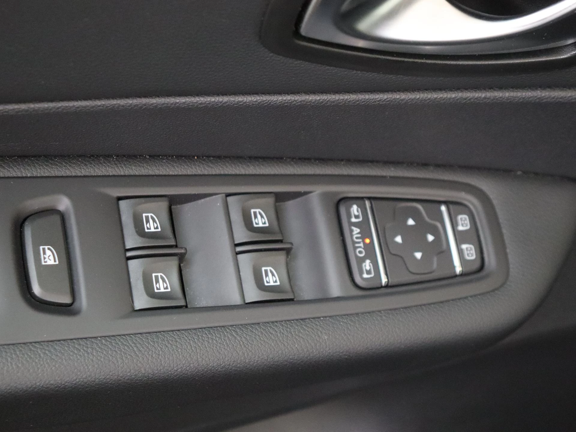 Renault-Captur-image-23