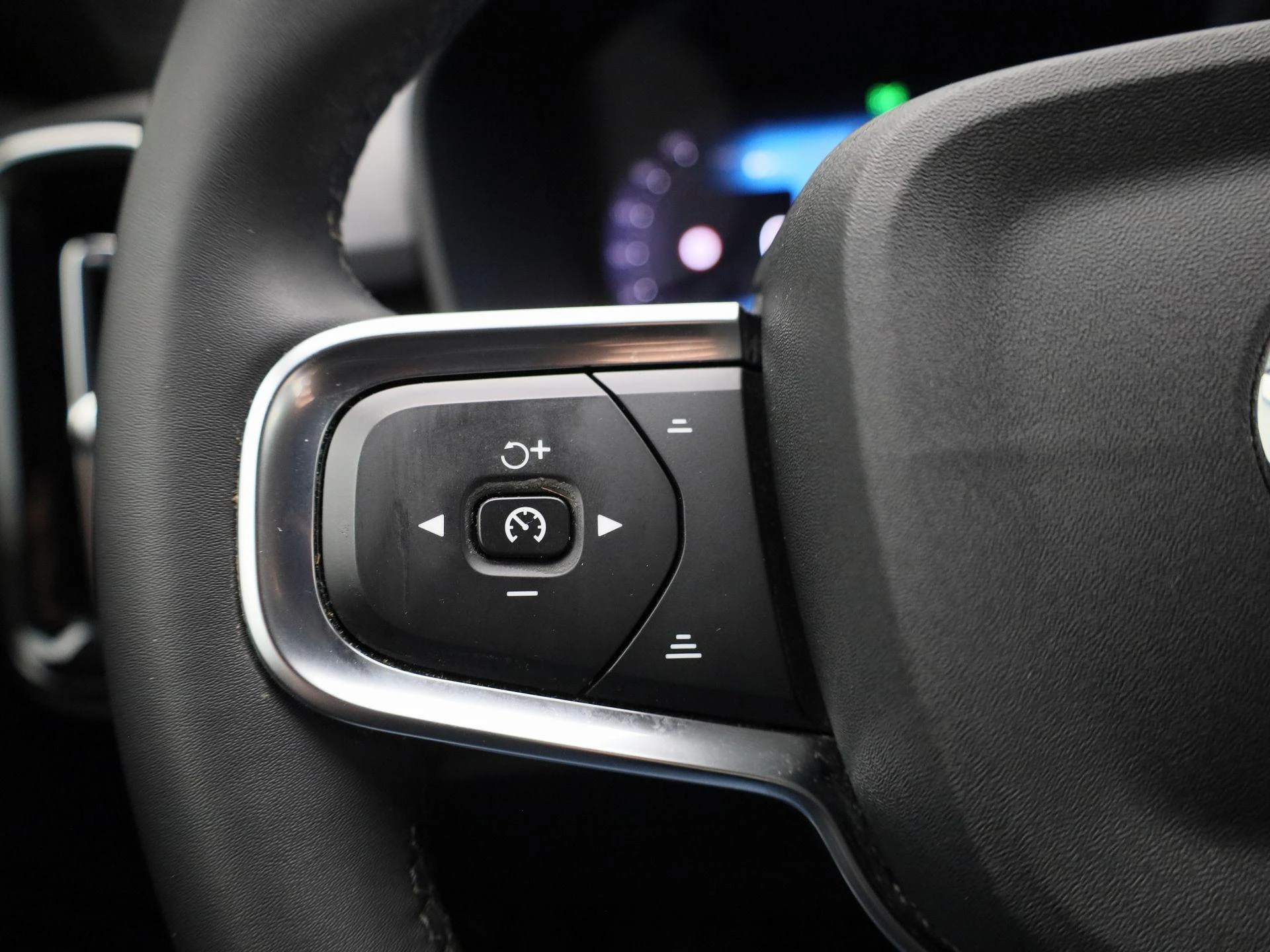 Volvo-XC40-image-18
