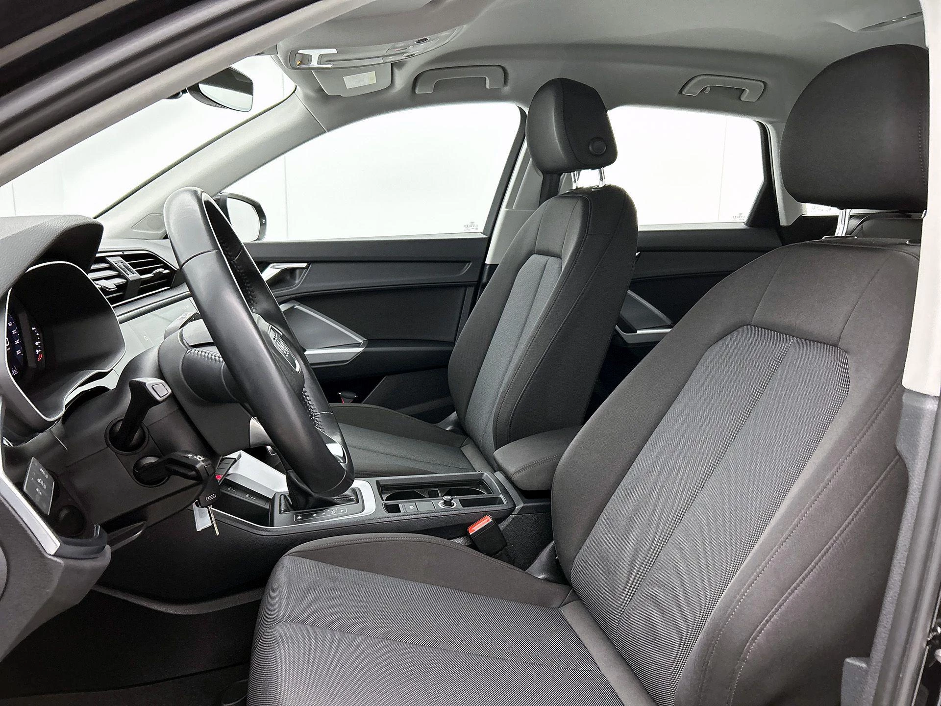 Audi-Q3-image-32