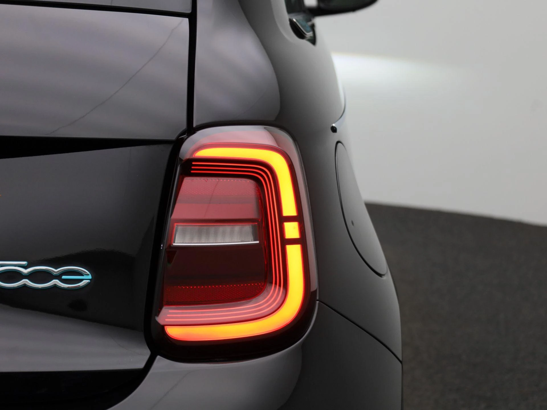 Fiat-500e-image-38