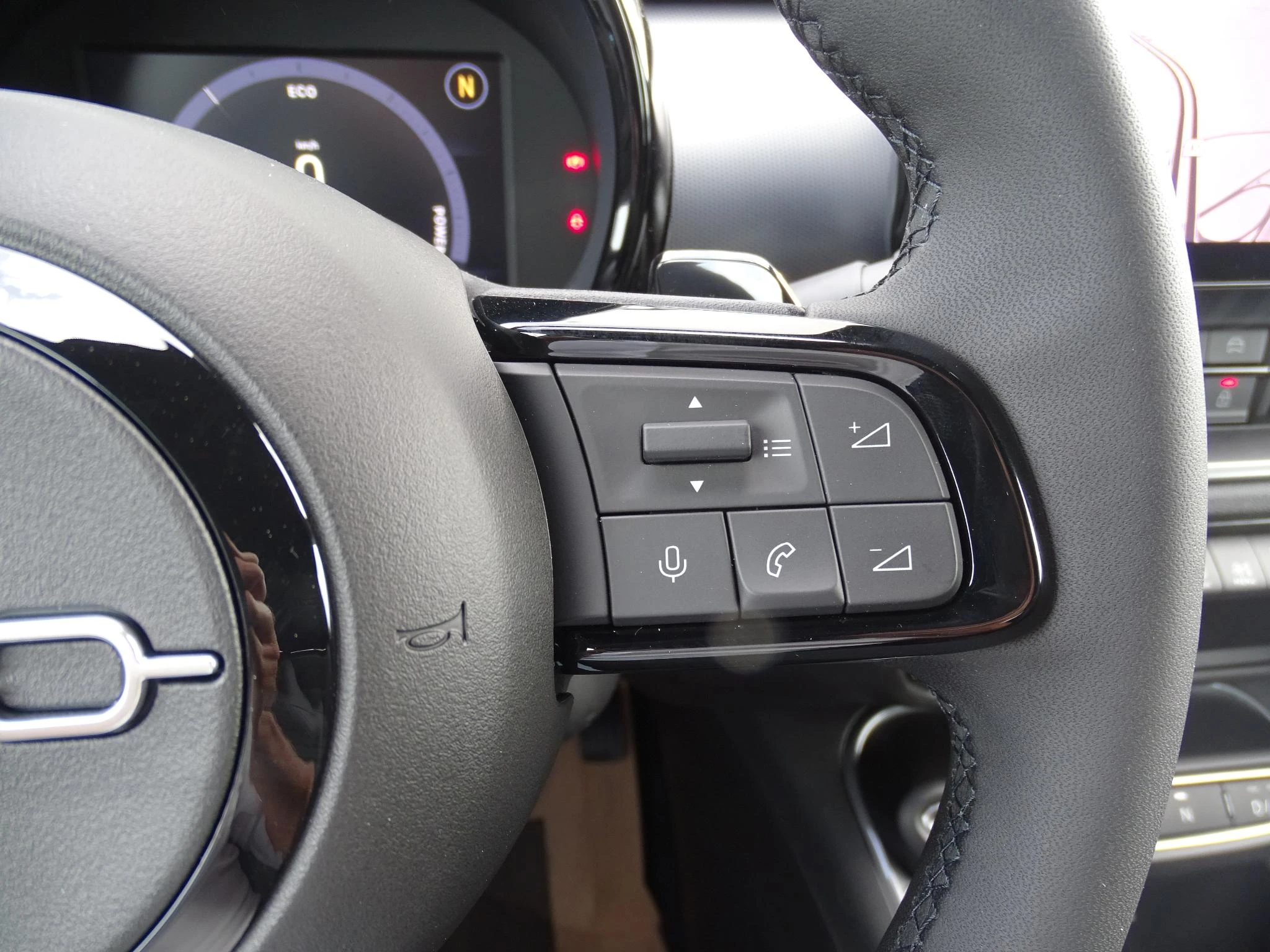 Fiat 600 1.2 Hybrid 145cv DCT Sport
