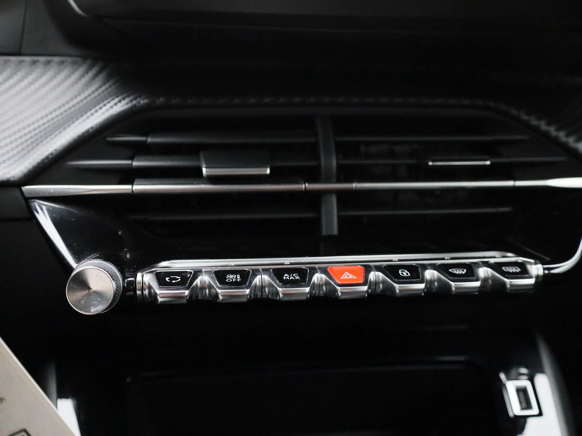 Peugeot-2008-image-16