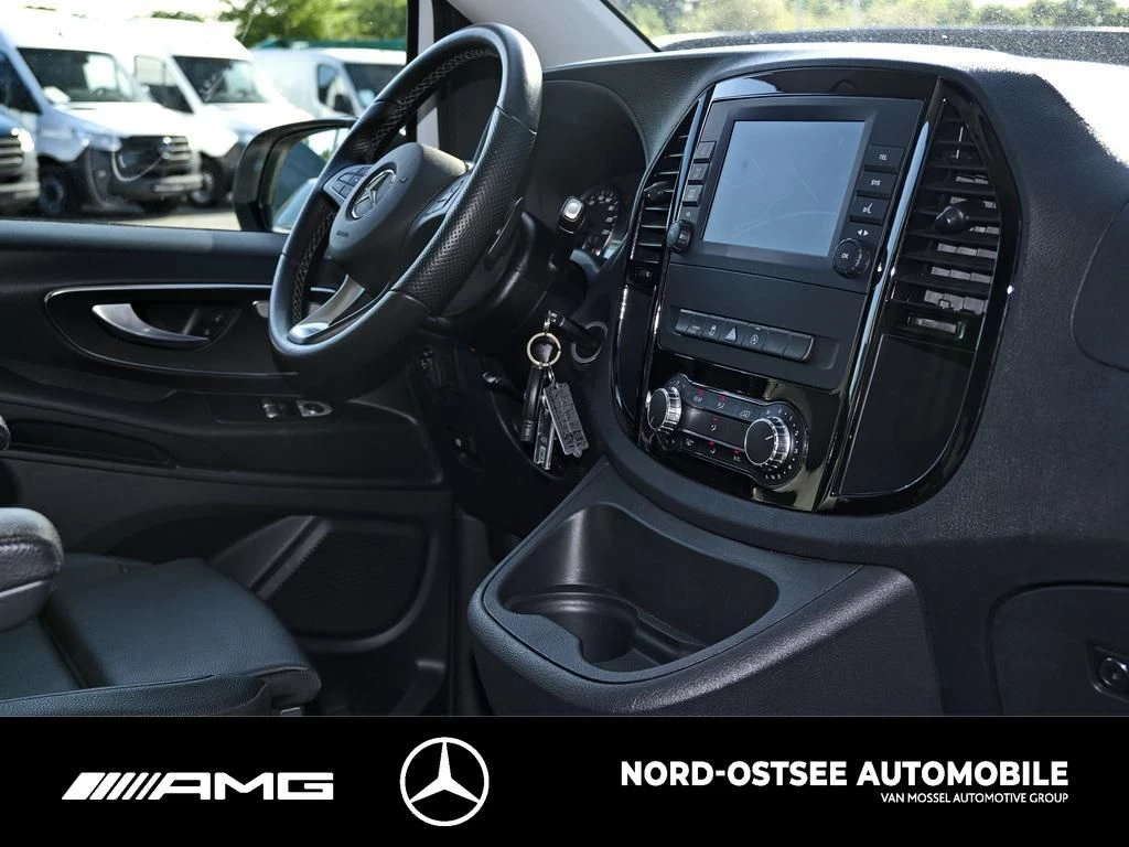 Mercedes-Benz-Vito-image-8