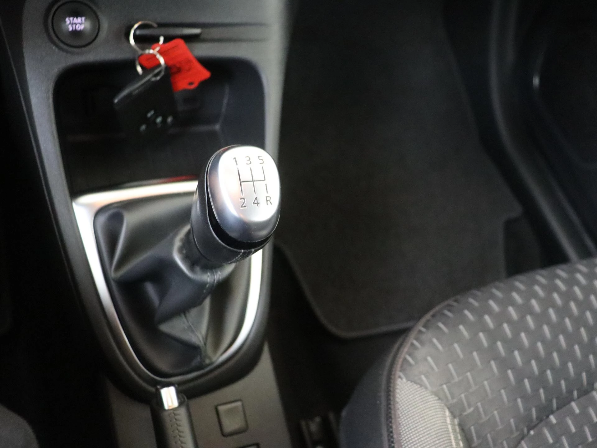 Renault-Captur-image-14