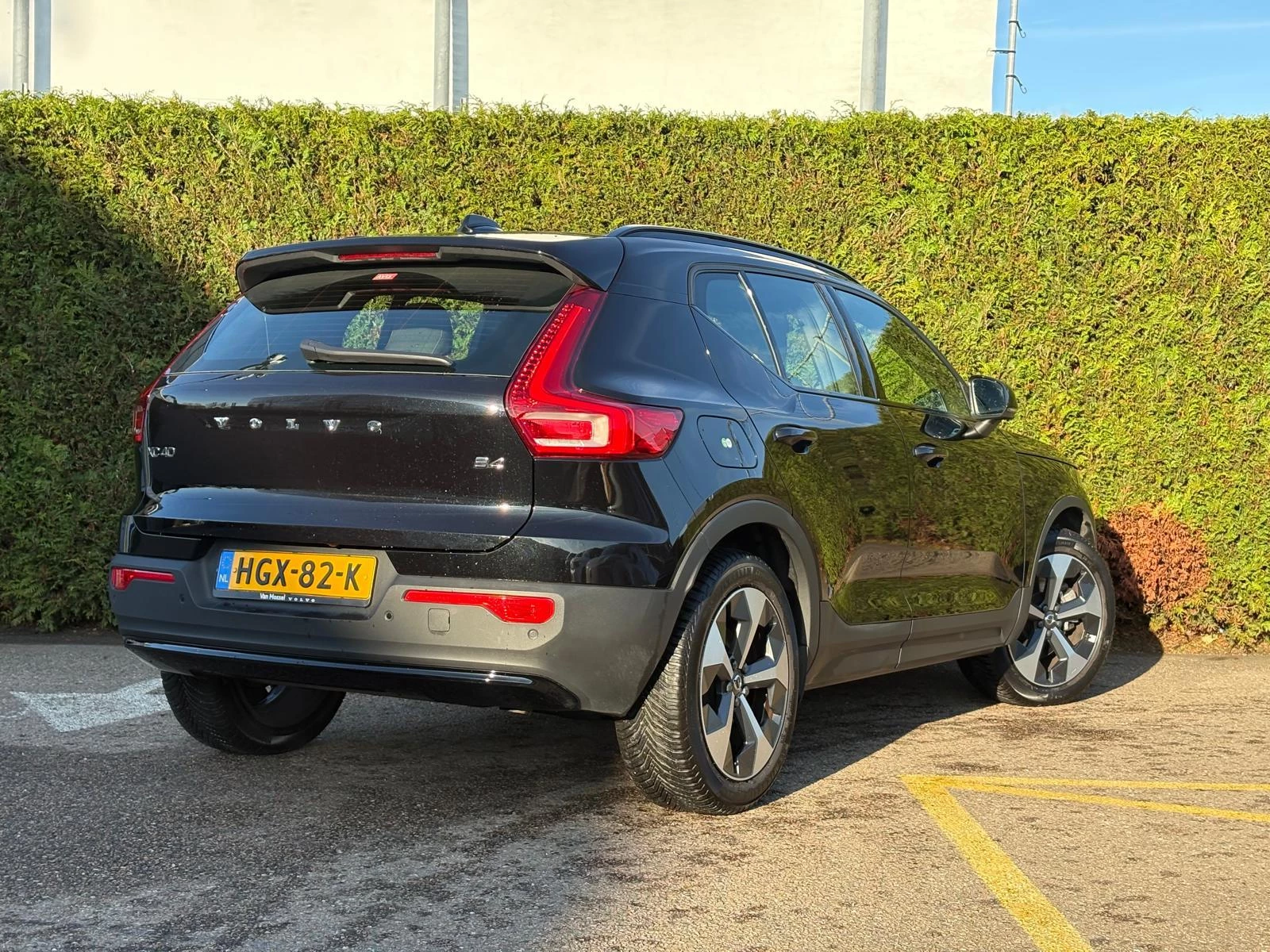 Volvo-XC40-image-1