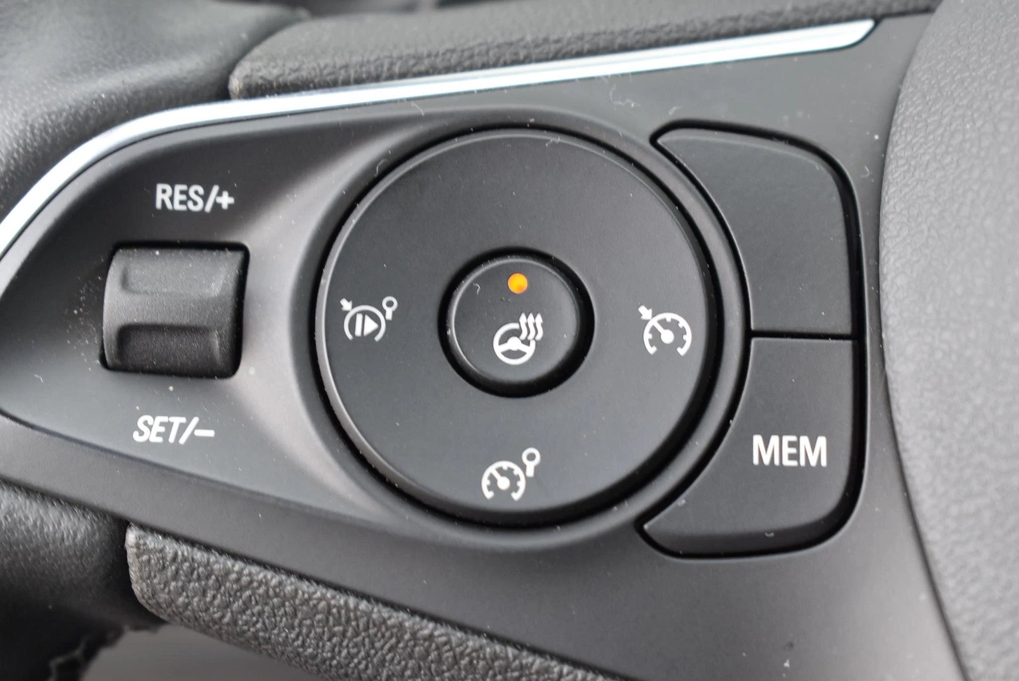 Opel-Grandland-image-15