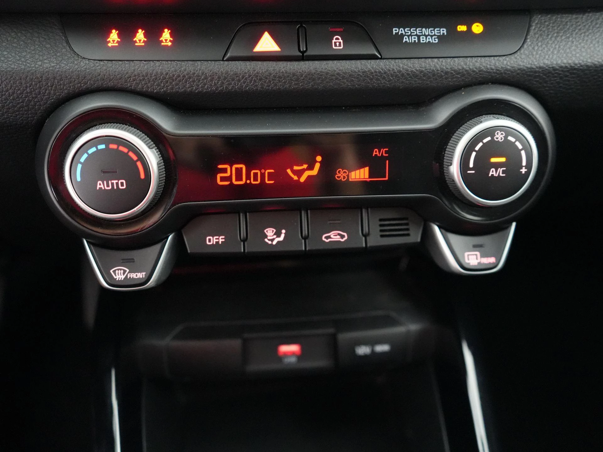 Kia-Stonic-image-17