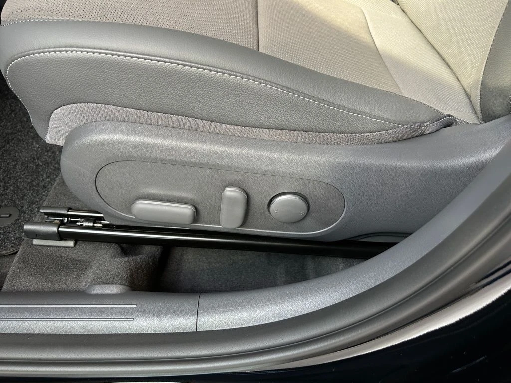 Hyundai-Kona-image-8