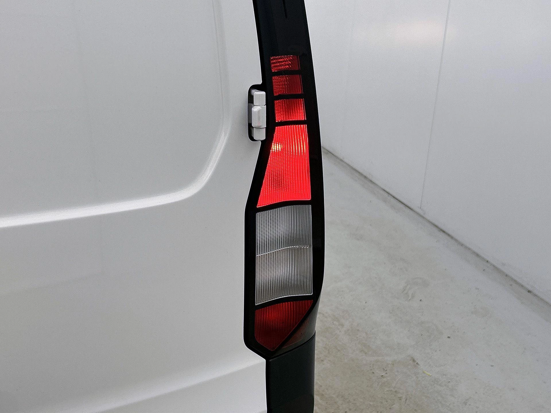 Volkswagen-Caddy-image-13