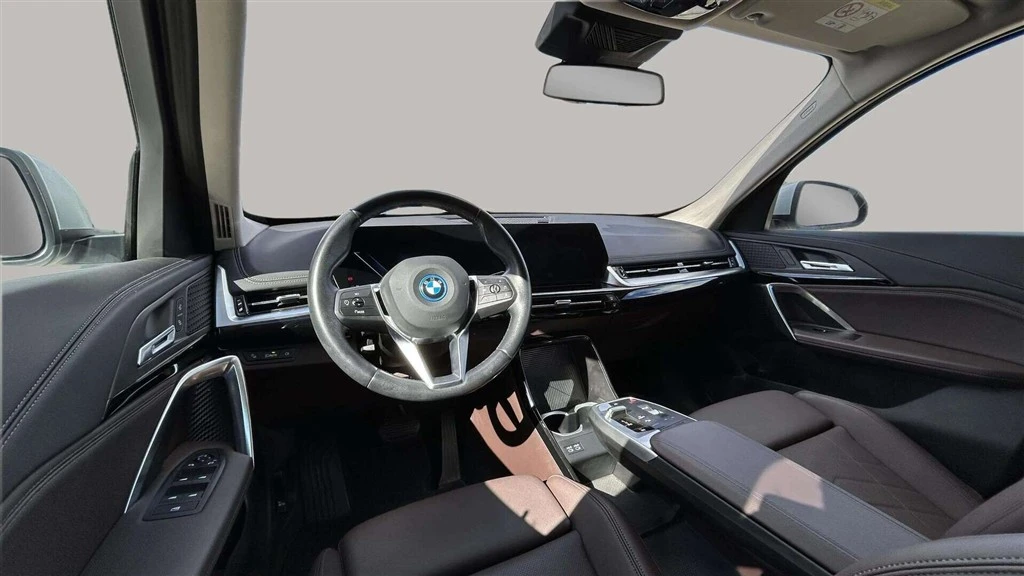 BMW-iX1-image-24