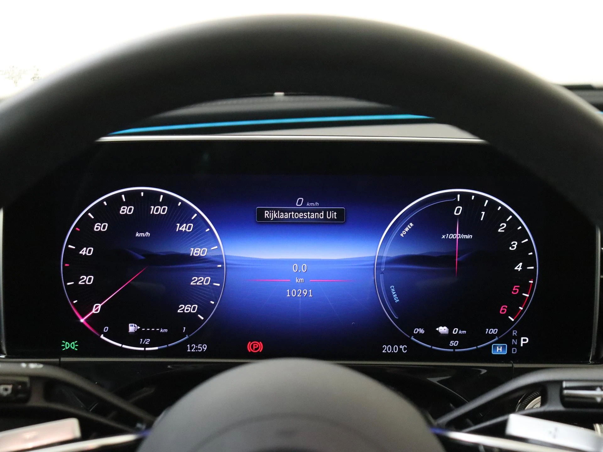 Mercedes-Benz-E-Klasse-image-14