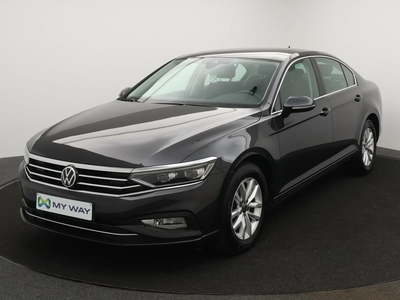 Volkswagen-Passat-image-0