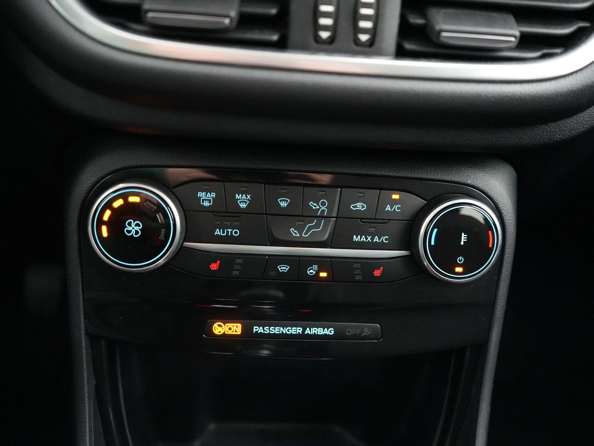 Ford Puma Titanium - Manueel - Winterpack - Carplay