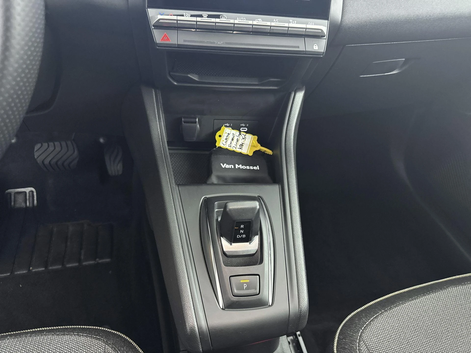Renault-Captur-image-22