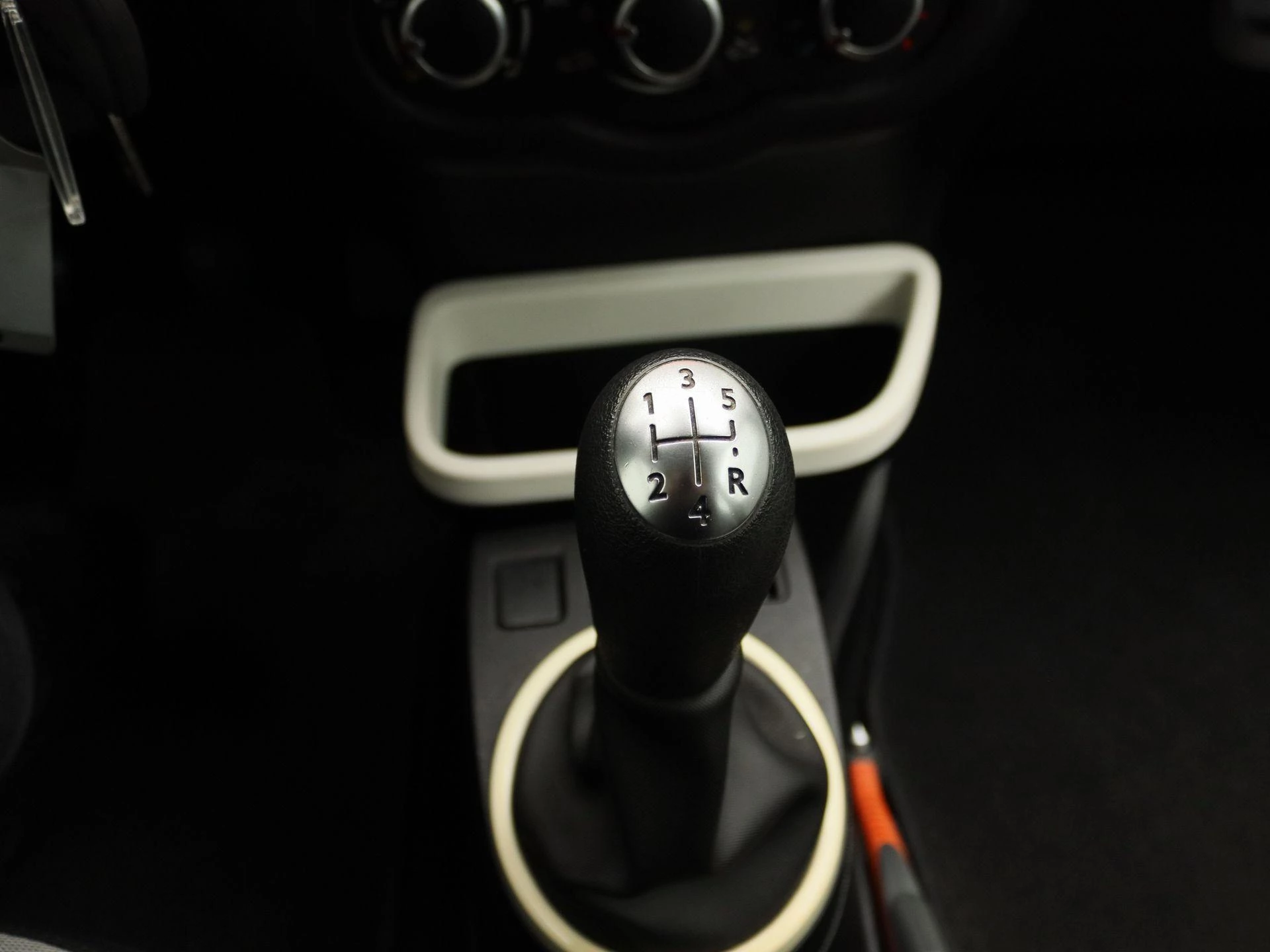 Renault-Twingo-image-10