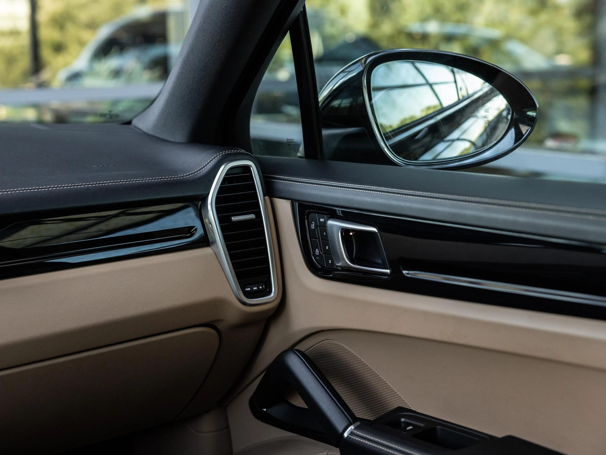 Porsche-Cayenne-image-39