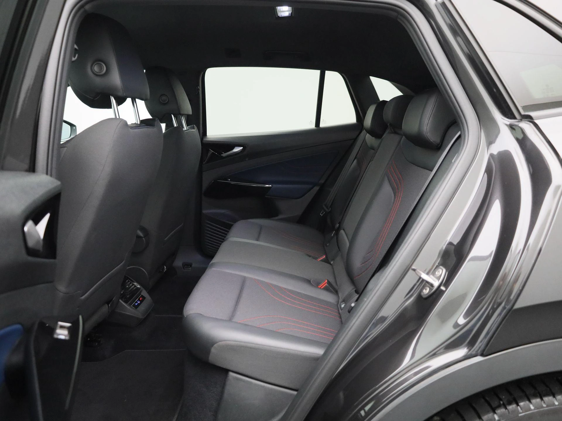 Volkswagen-ID.4-image-10