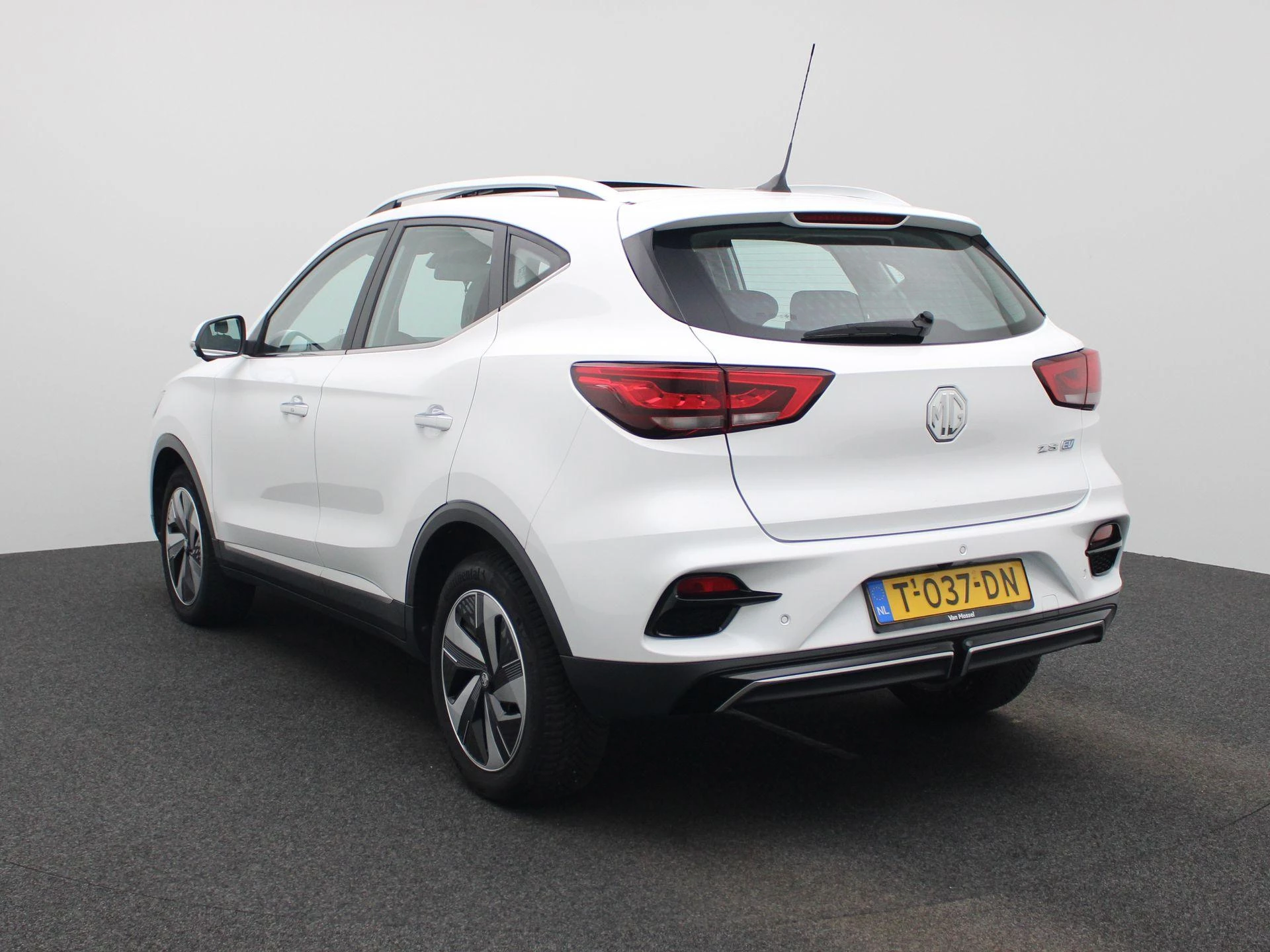 MG ZS EV MG EV Long Range Luxury 70 kWh