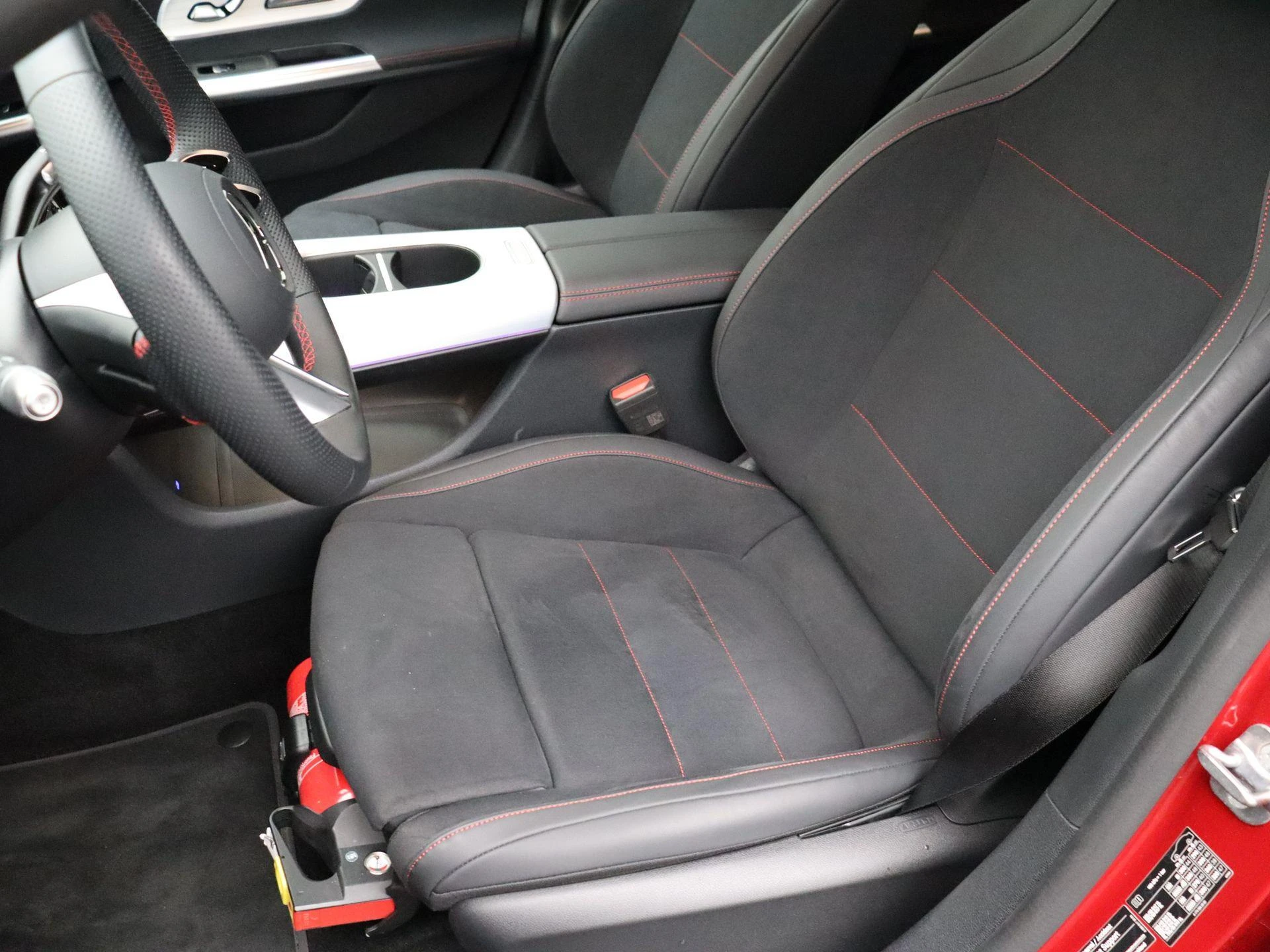 Mercedes-Benz-CLA-image-11