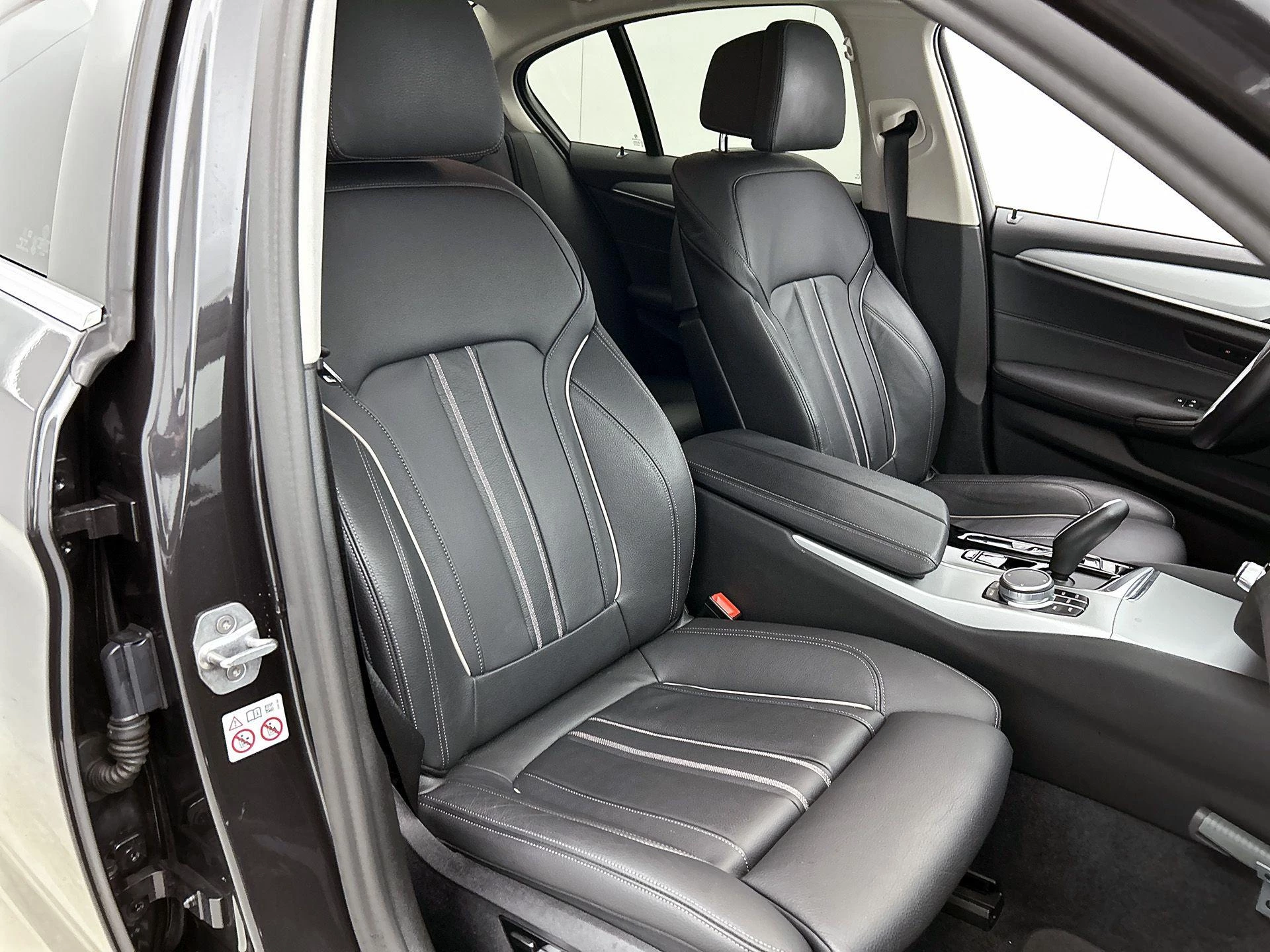 BMW-5 Serie-image-36
