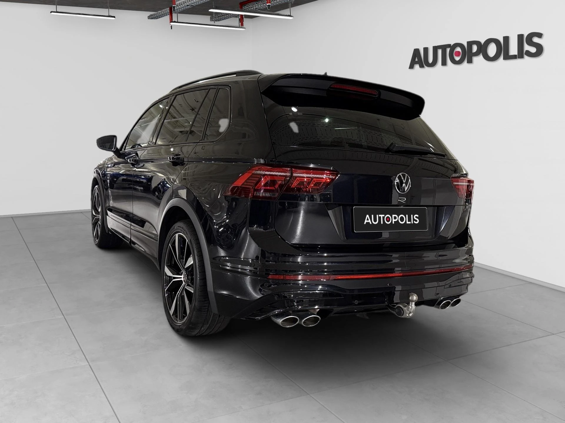 Volkswagen-Tiguan-image-18