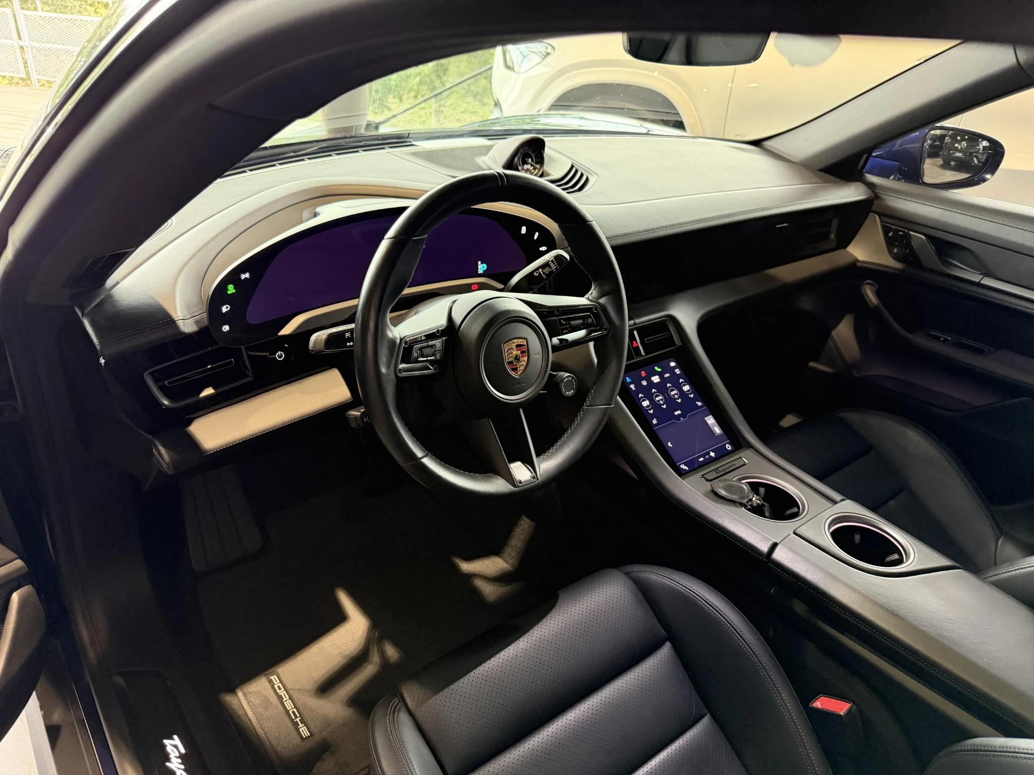 Porsche-Taycan-image-11