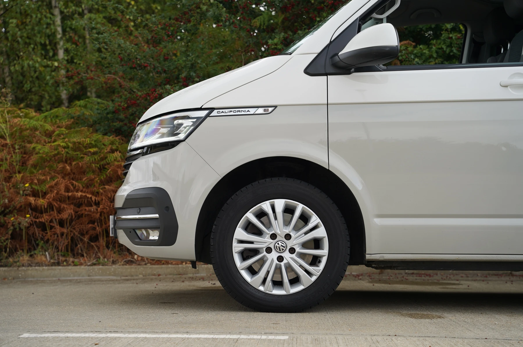 Volkswagen-California-image-4
