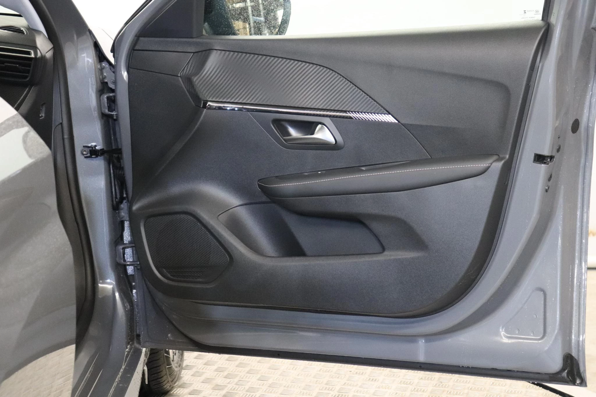 Peugeot 208 1.2 PureTech 100 MAN6 S&S Allure