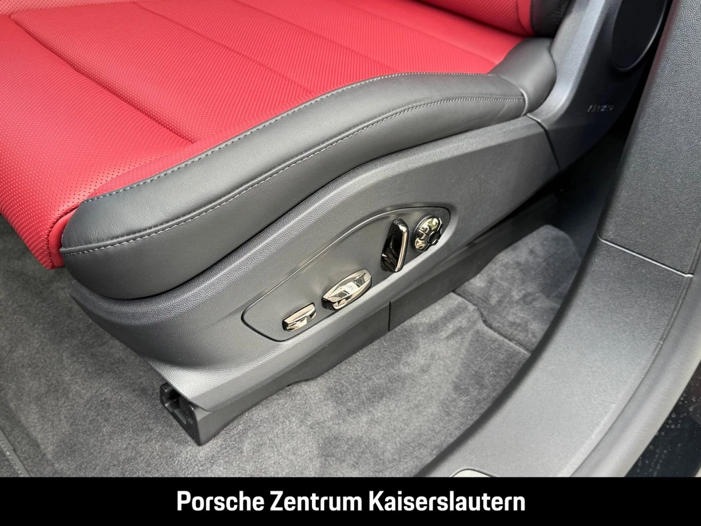 Porsche Cayenne Electric HA-Lenkung Head-Up LED-Matrix -