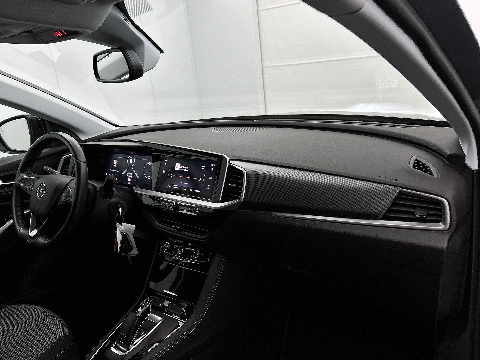 Opel-Grandland-image-15