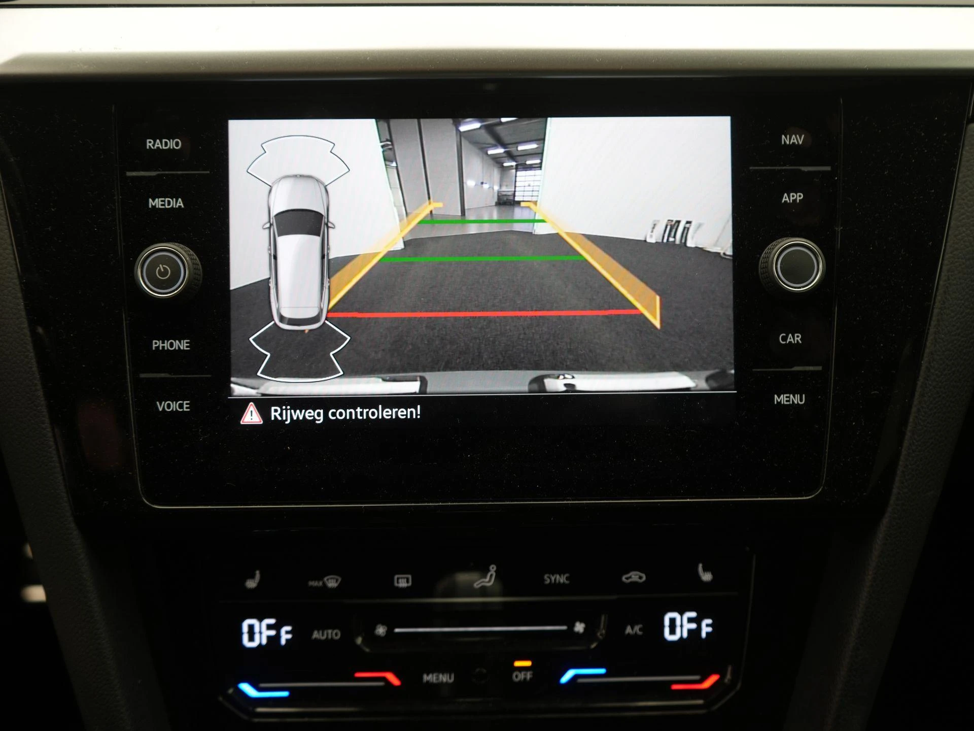 Volkswagen-Arteon-image-11