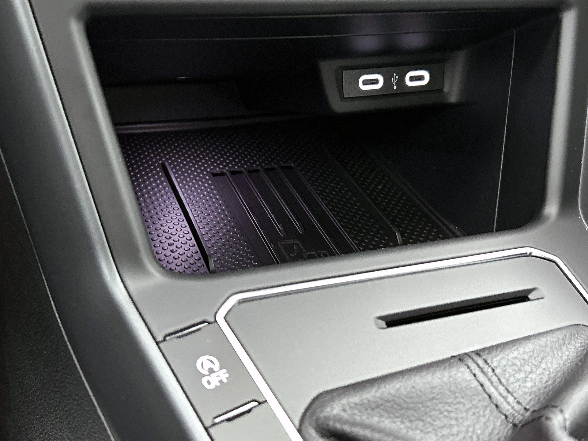 Volkswagen-Polo-image-32
