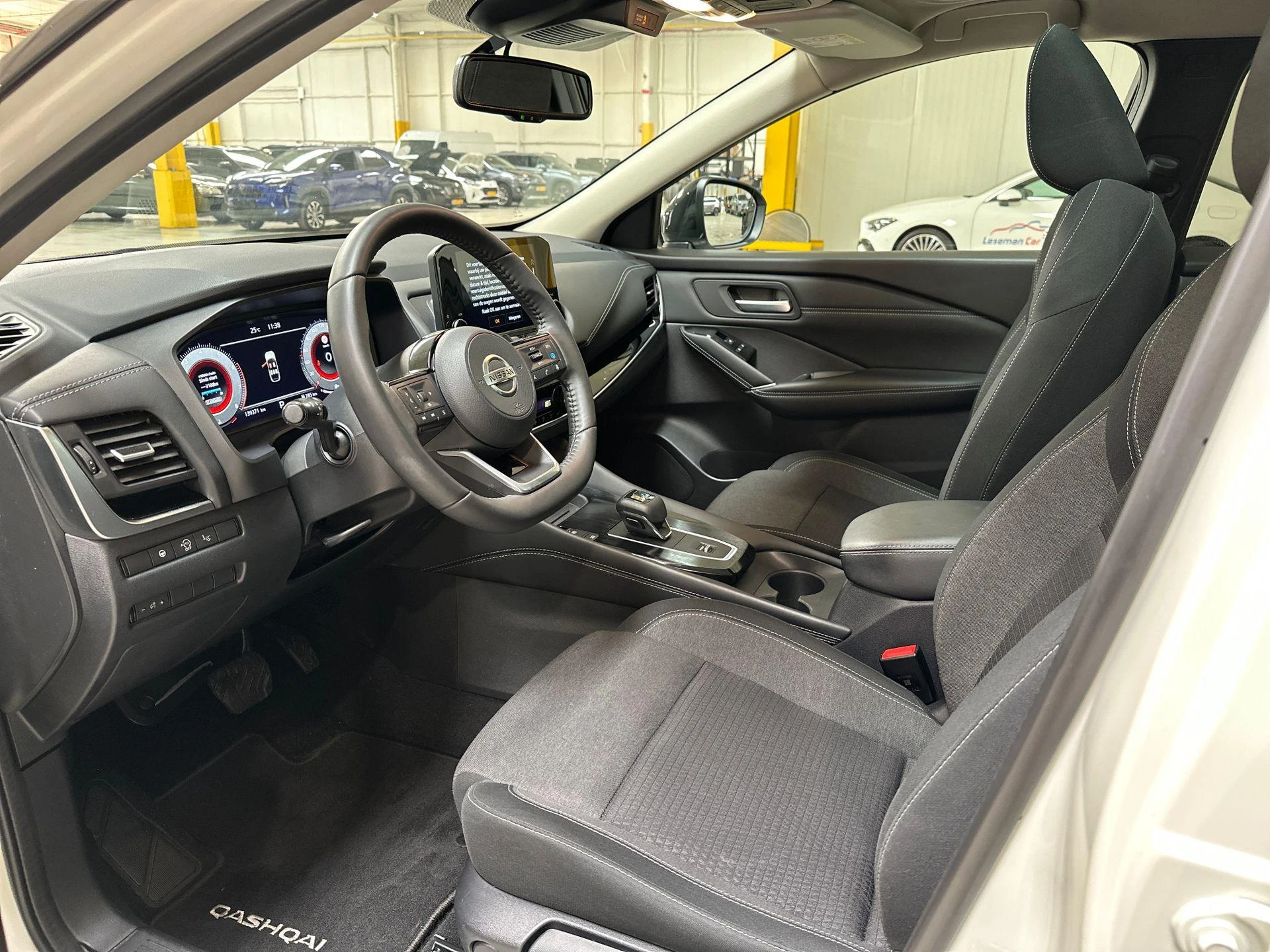 Nissan-QASHQAI-image-11