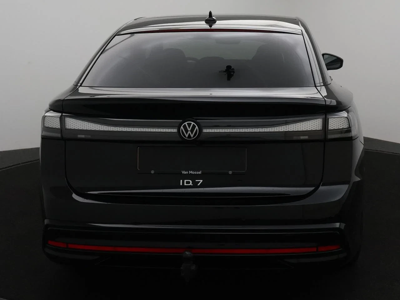 Volkswagen-ID.7-image-4