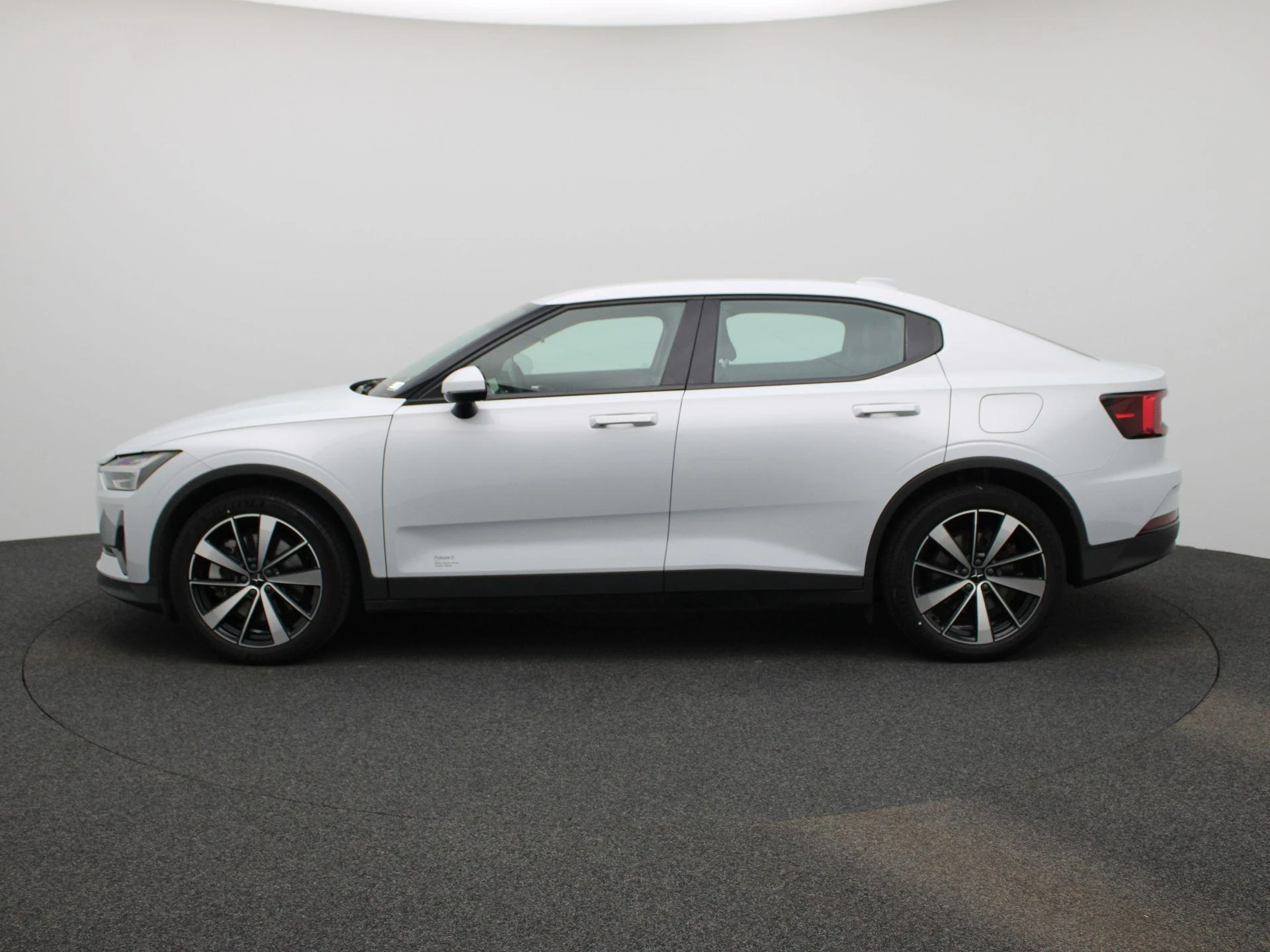 Polestar-2-image-3