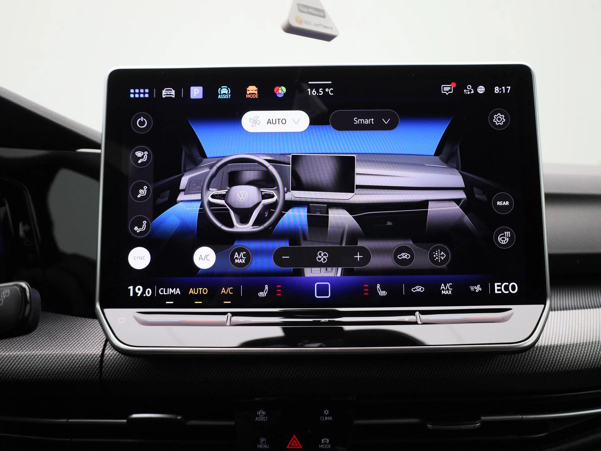 Volkswagen-Golf-image-18