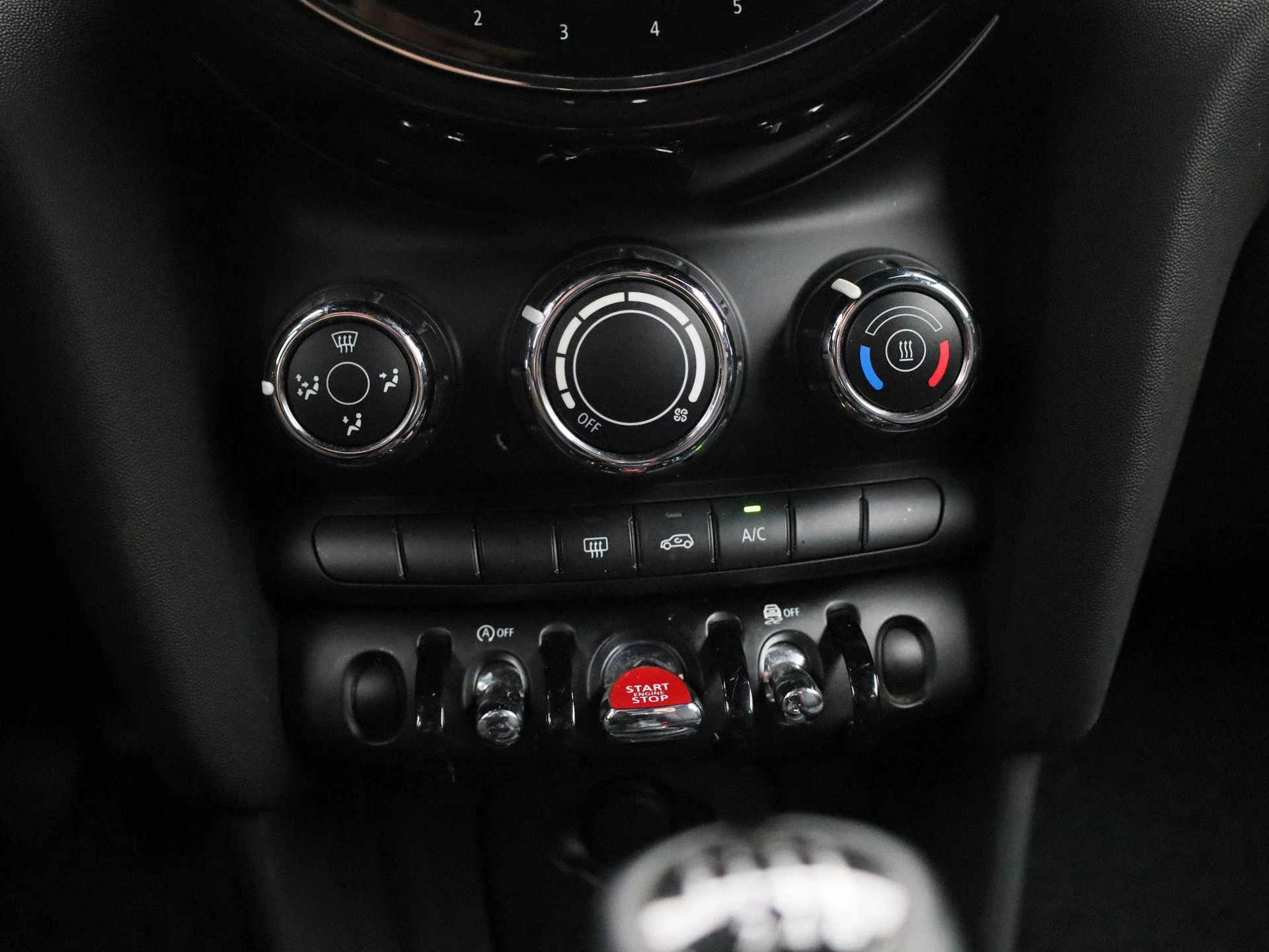 MINI-Cooper-image-16