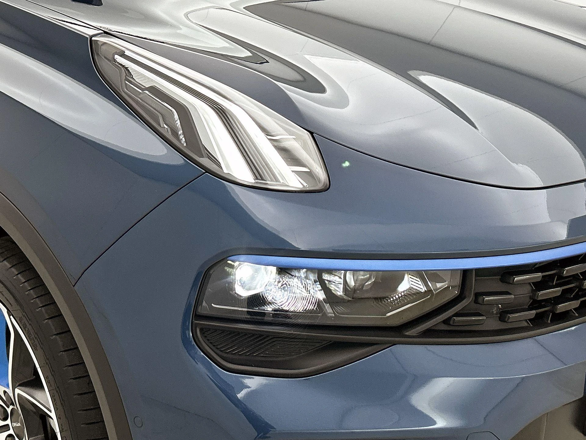Lynk & Co-01-image-36
