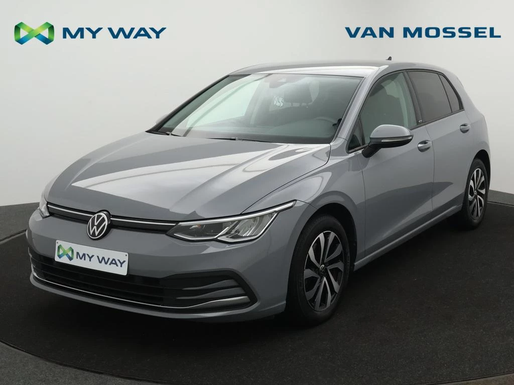 Volkswagen-Golf-image-0