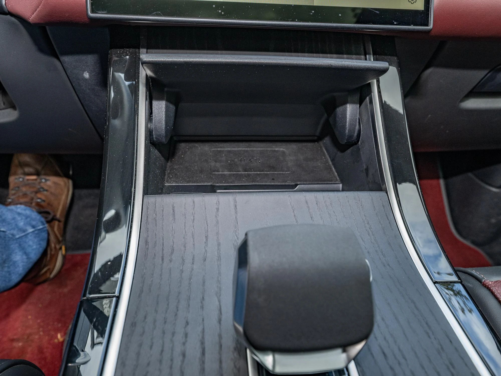 Land Rover-Range Rover Velar-image-14