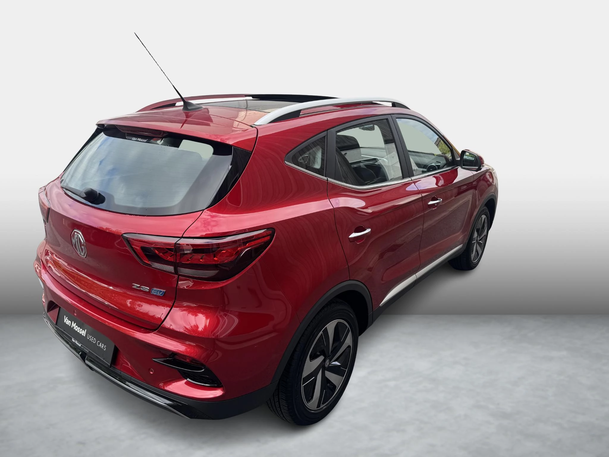 MG-ZS EV-image-3