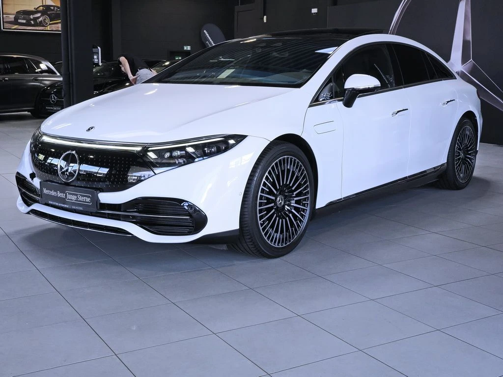 Mercedes-Benz-EQS 580-image-7
