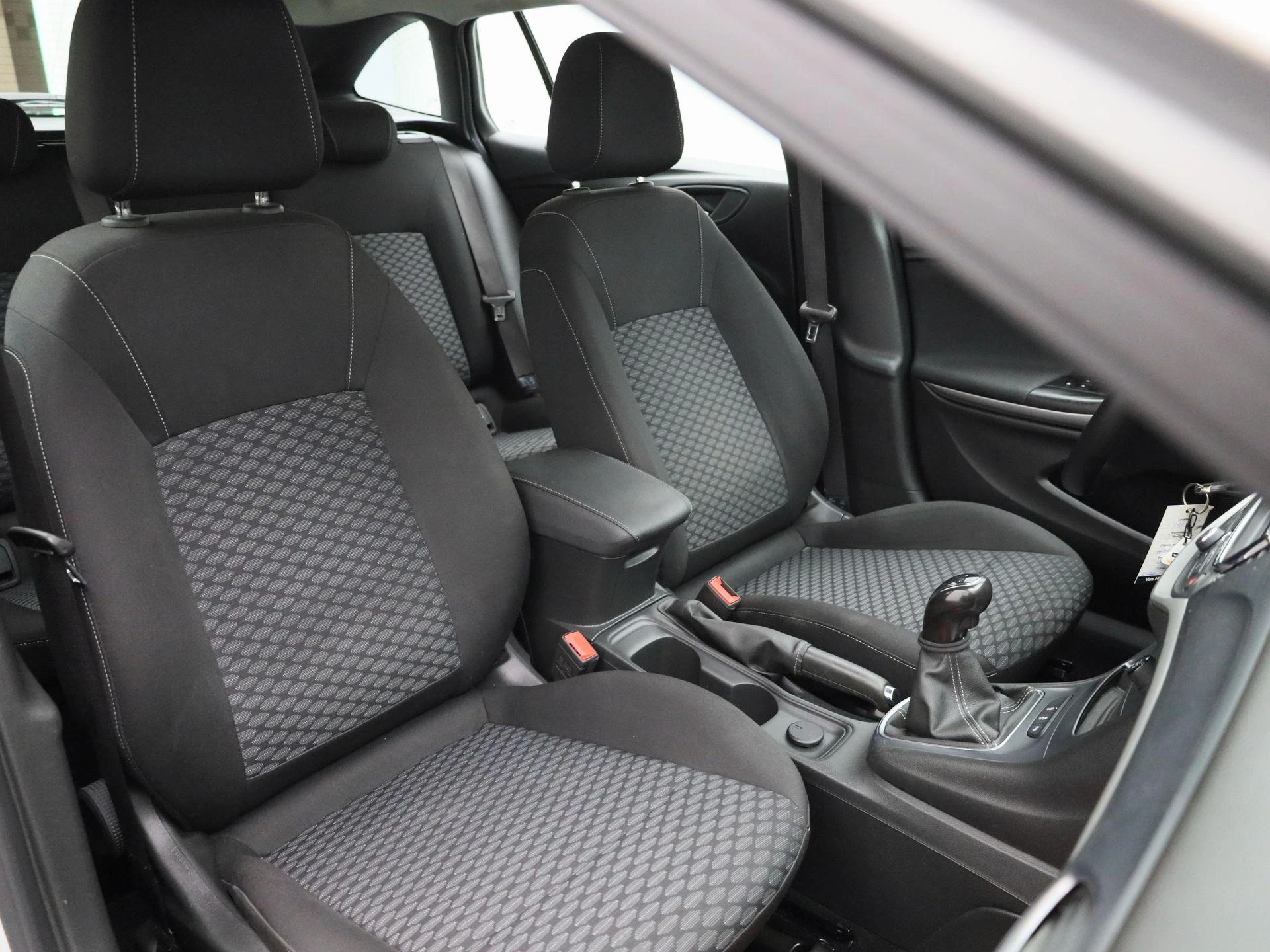Opel-Astra-image-31