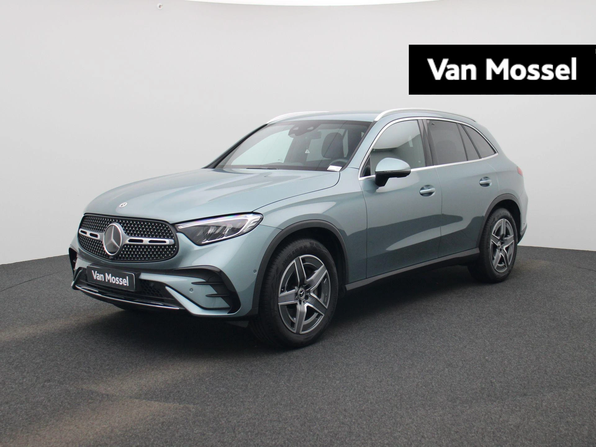 Mercedes-Benz-GLC-image-0