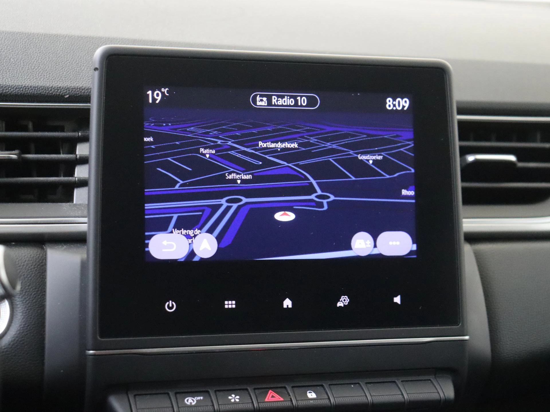 Renault-Captur-image-20