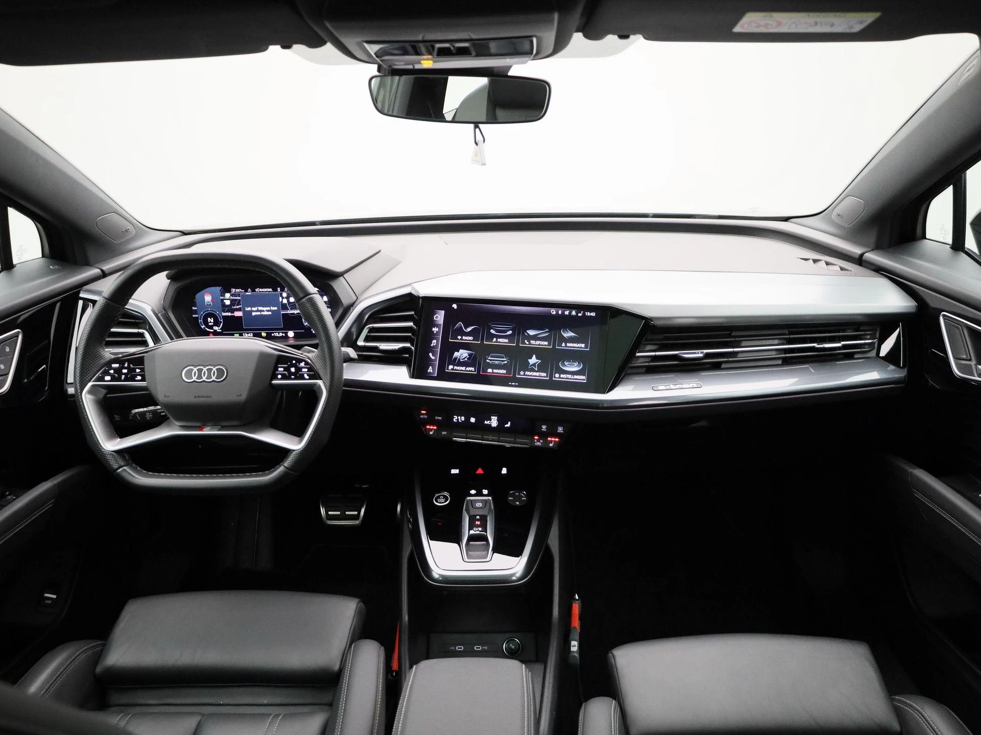 Audi-Q4 e-tron-image-41