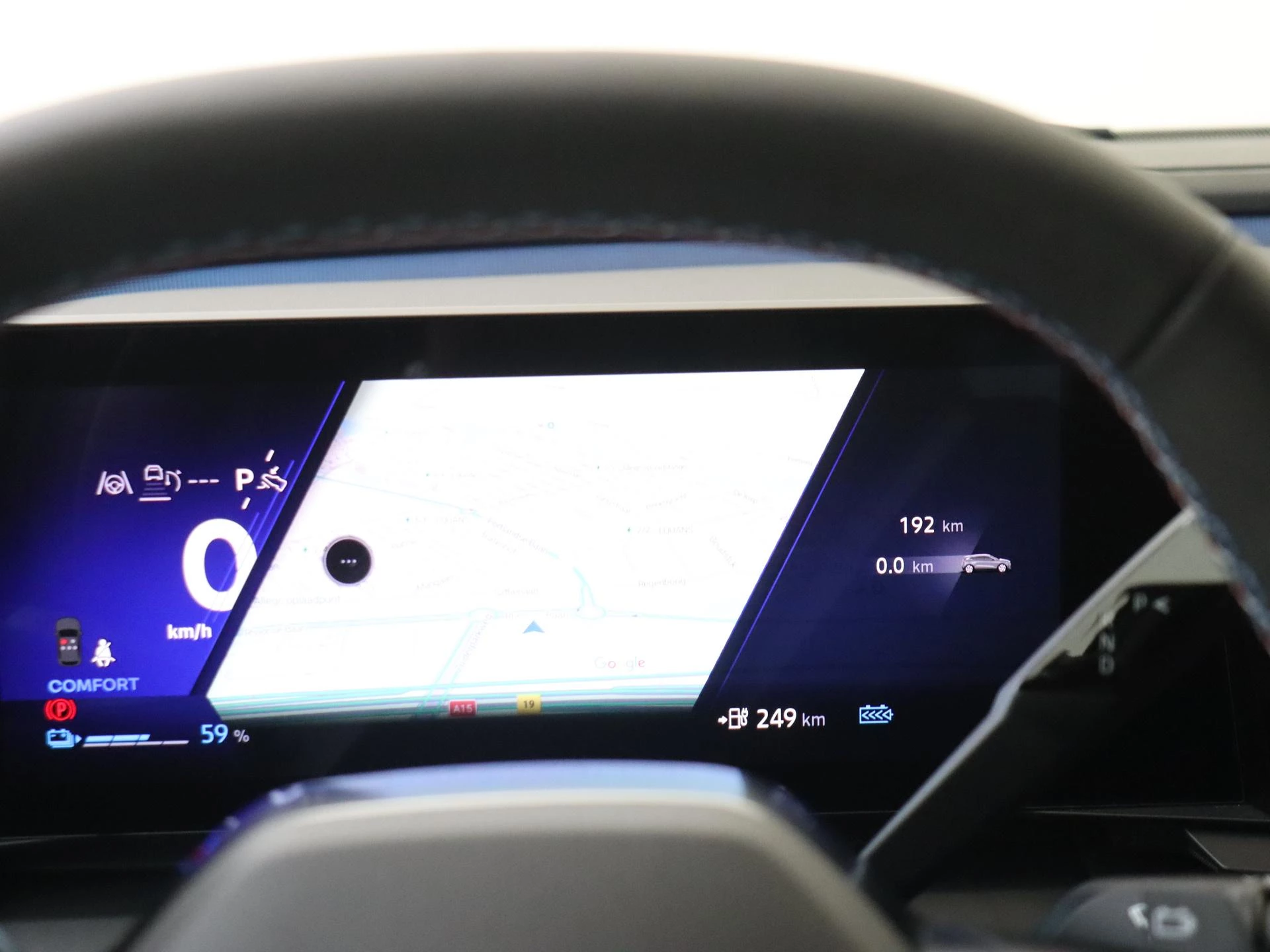 Renault-Megane E-Tech-image-11
