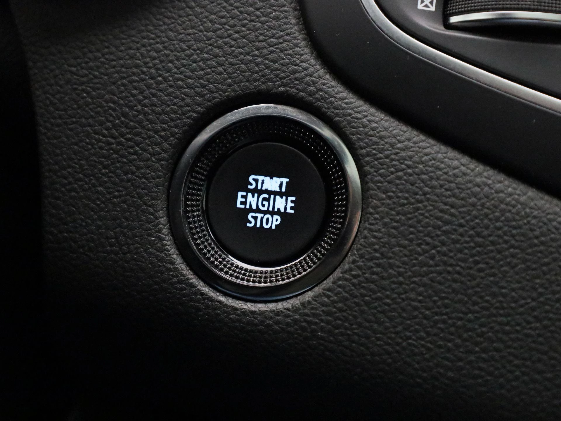 Renault-Megane E-Tech-image-23
