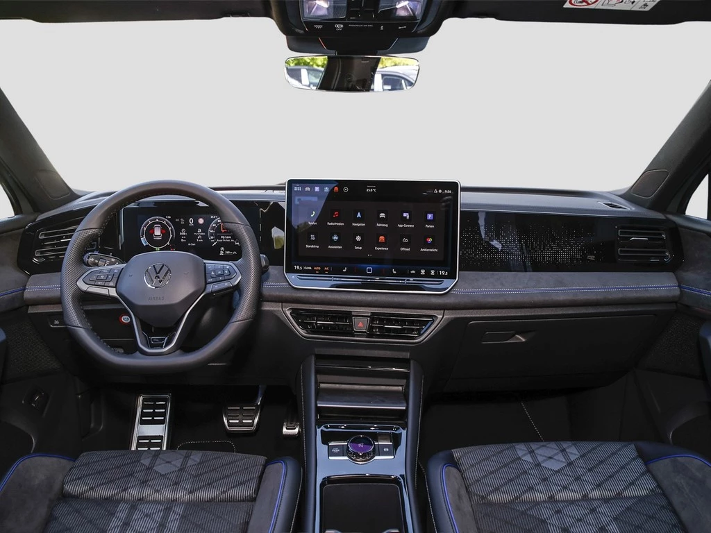 Volkswagen-Tiguan-image-10